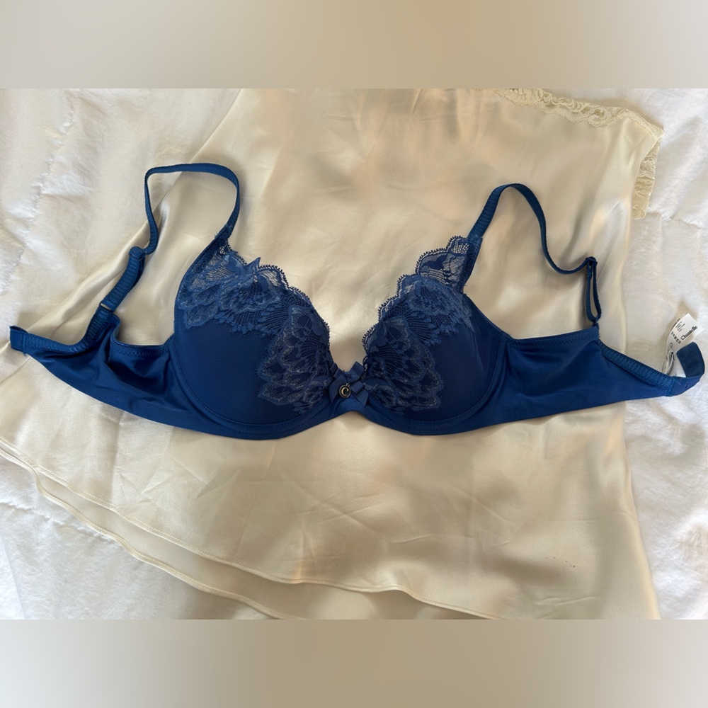 Chantelle Lace Trim Padded Underwire Bra